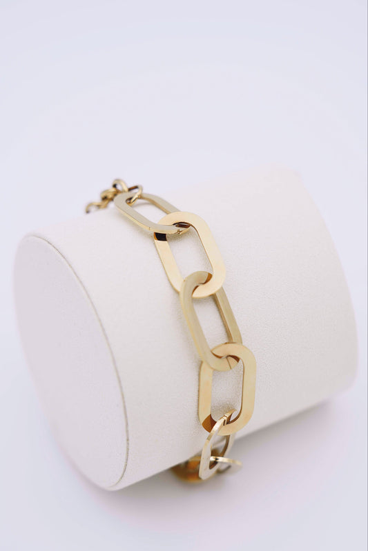 Gold-Tone Link Bracelet – Minimalist Elegance with Classic Shine